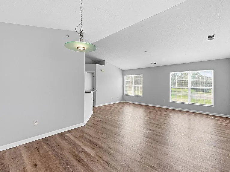 6823 Cloudscape Way — Photo 7