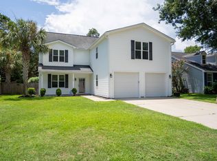 1890 Falling Creek Cir, Mount Pleasant, SC 29464