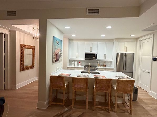 1035 3rd Ave S UNIT 203