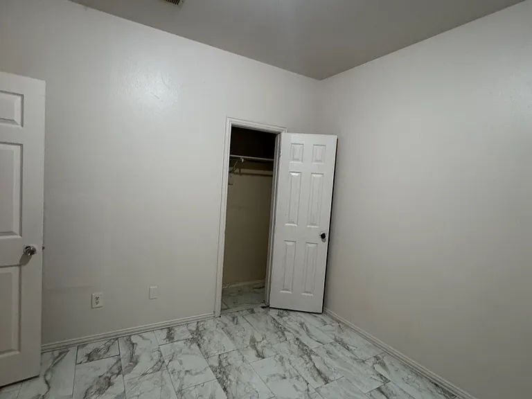 6329 Benavides Dr — Photo 6