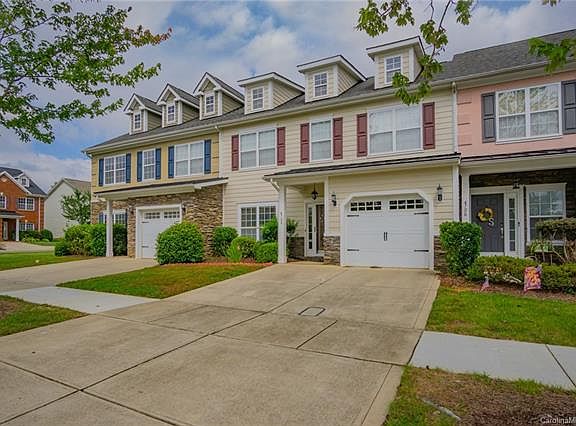 2nd image of 4708 Chantress Ln #84