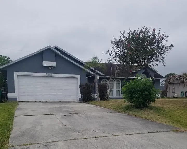 2248 SW Halissee St — Photo 1