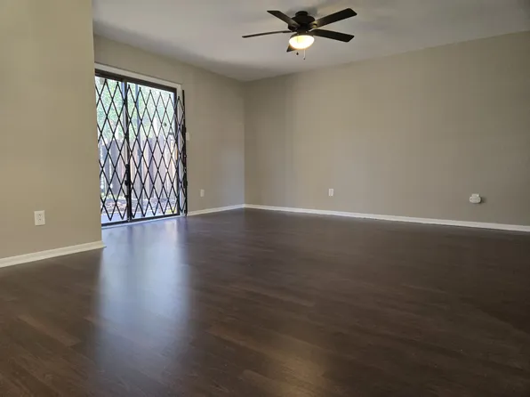 1491 E Tanners Creek Dr, Norfolk, VA 23513