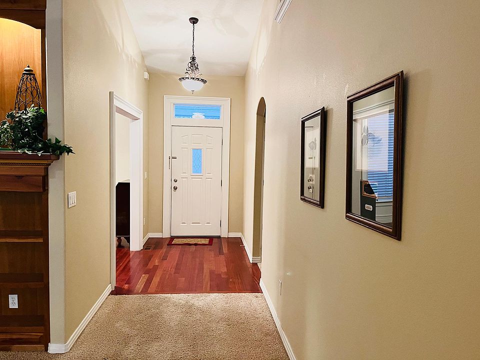 Entry way