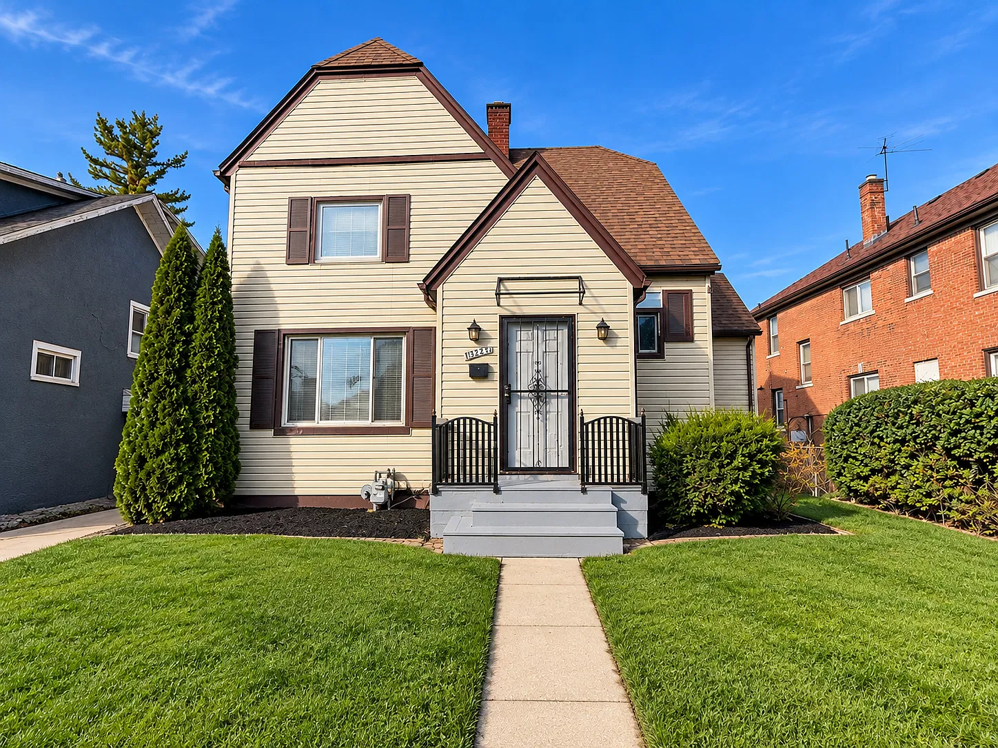 3 bed, 1.5 bath, 1506 sqft, $1,500 — Photo 1