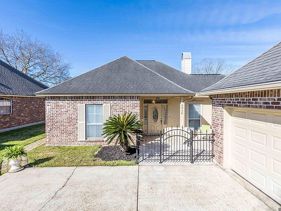 2nd image of 3938 Meadow Ridge Dr