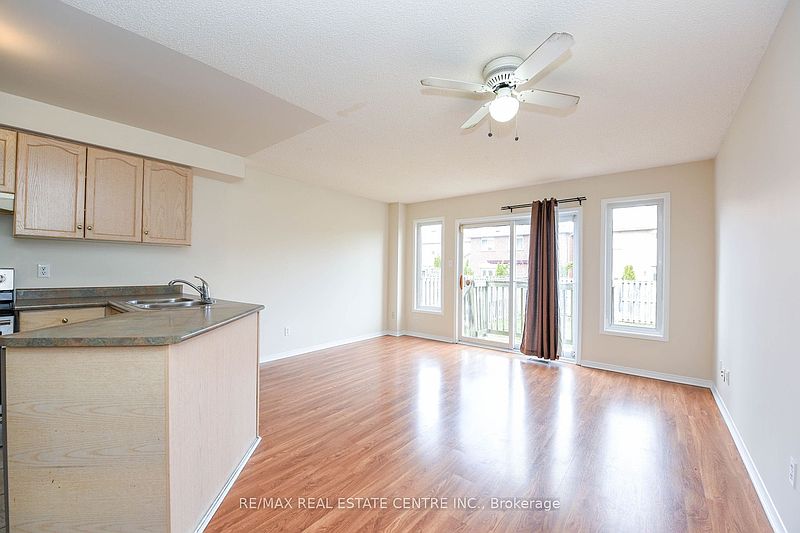 Mississauga House for rent - 3 Bedrooms — photo 17