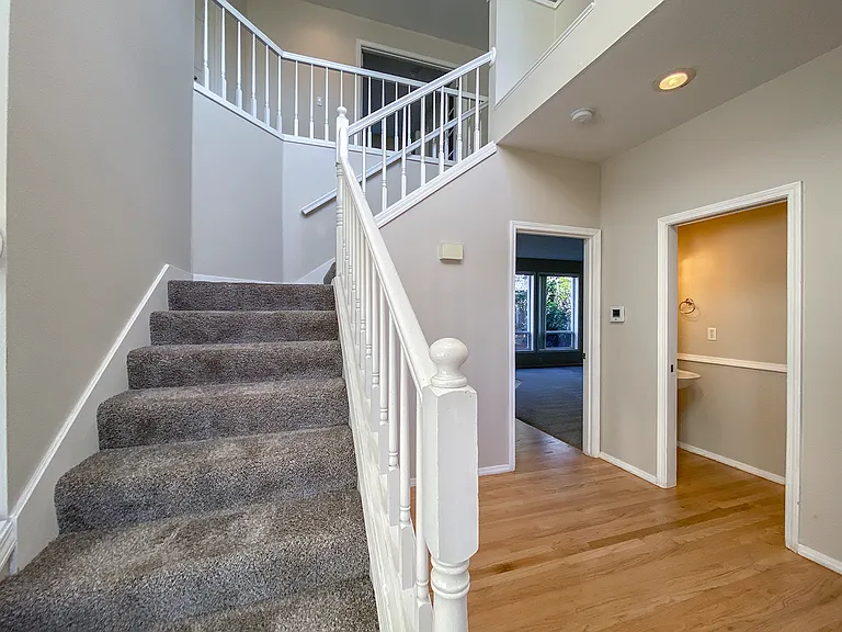 4682 Winthrop Ct — Photo 2