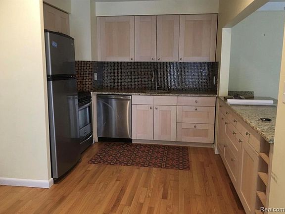 2nd image of 1261 Island Dr APT 102