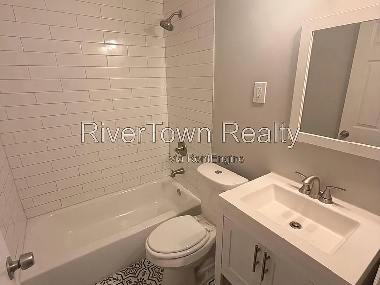 1486 Patterson St — Photo 14