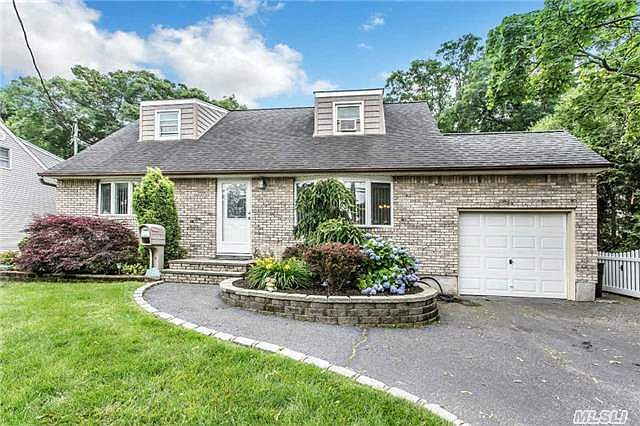 1st image of 2538 Falcon St