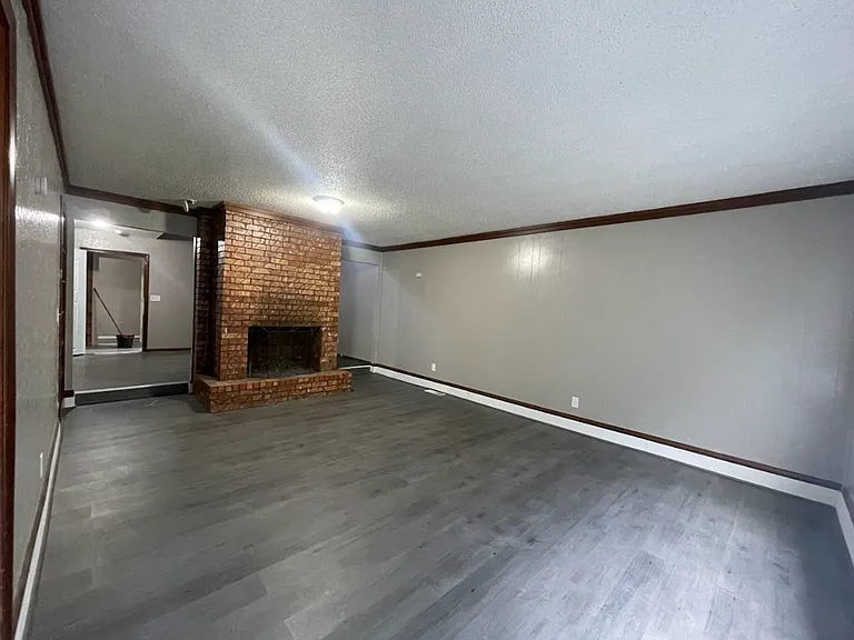 7219 Edenborough Dr — Photo 3