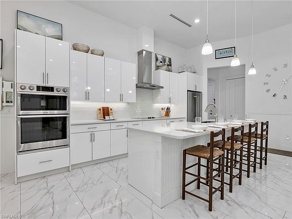 4th image of 855 1st ST NW
