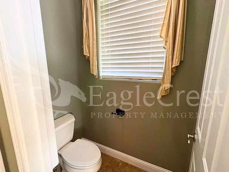 44 Vinehill Dr — Photo 52