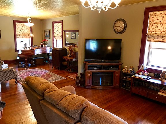 4th image of 614 North St