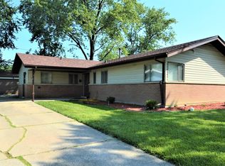 332 Farragut St, Park Forest, IL