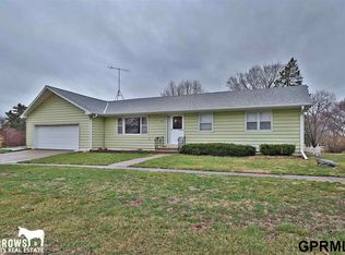 365 6th St, Burr, NE 68324