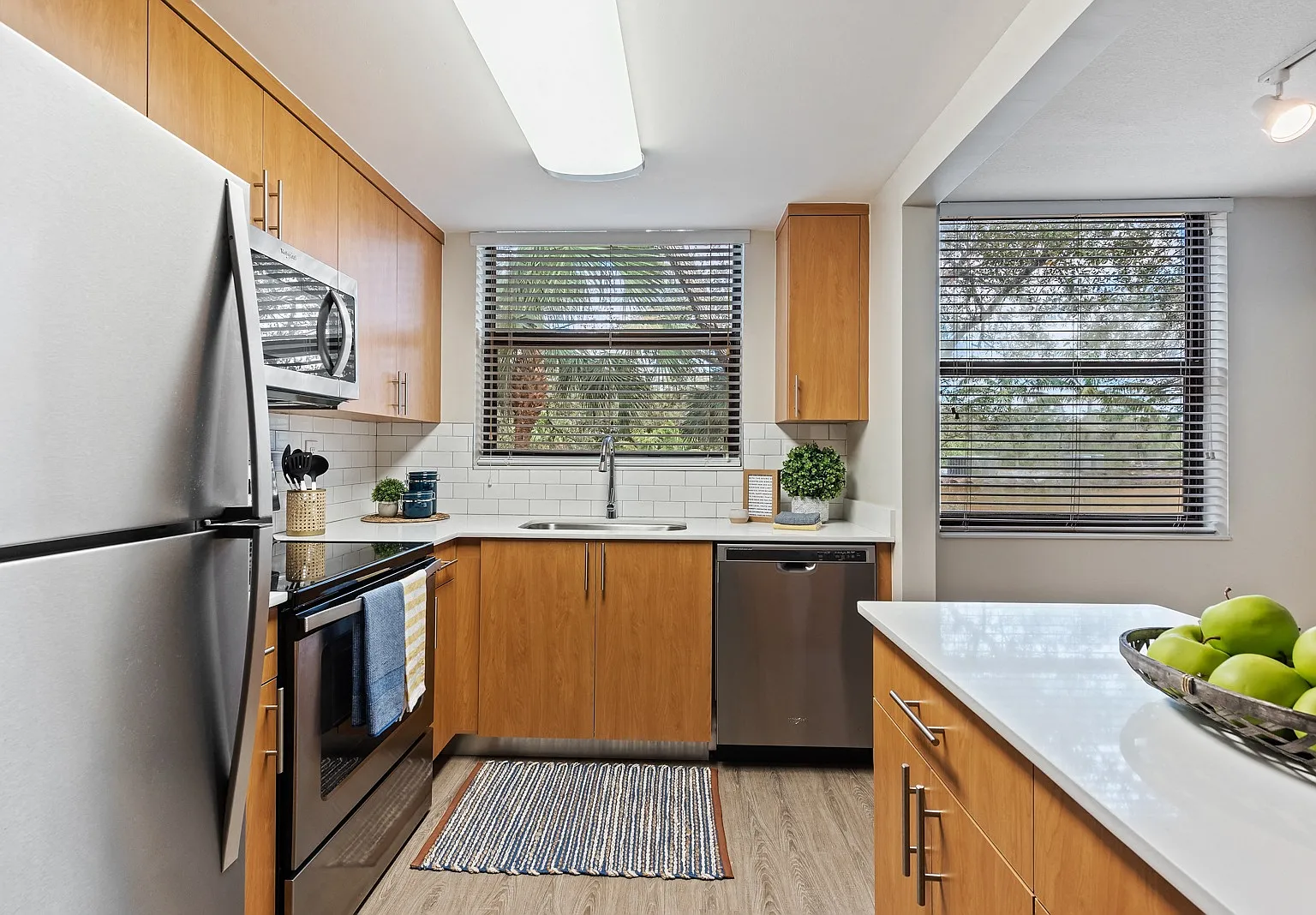 Bull Run Apartments — Photo 2