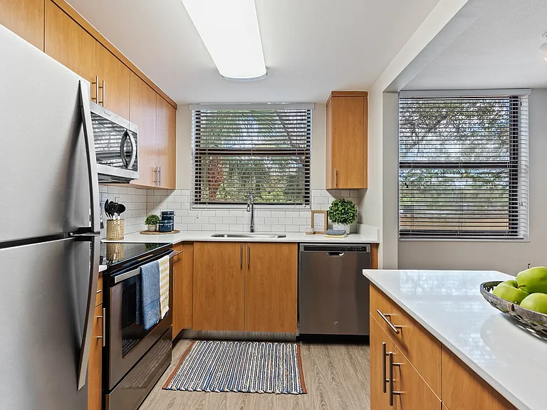 Bull Run Apartments — Photo 2
