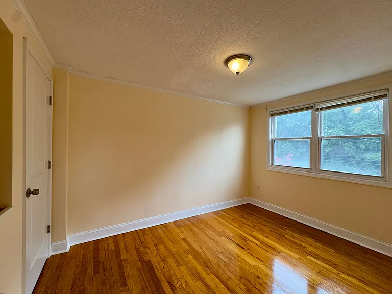 1243 S Grantley St — Photo 12