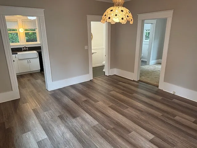 300 Brown St — Photo 4