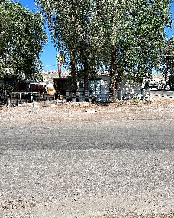 1st image of 186 Tanglewood Ln