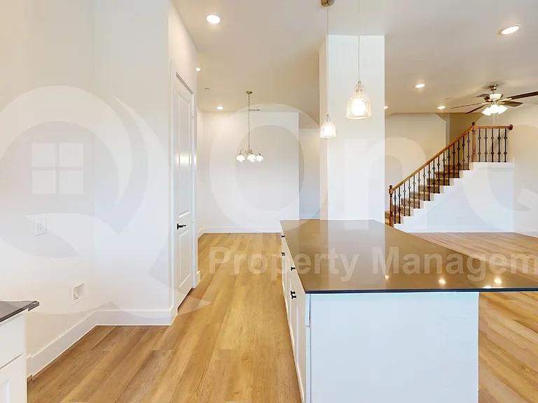 237 Mule Deer Mews — Photo 8