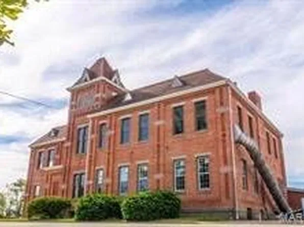 202 W Monroe Ave, Owensville, MO 65066