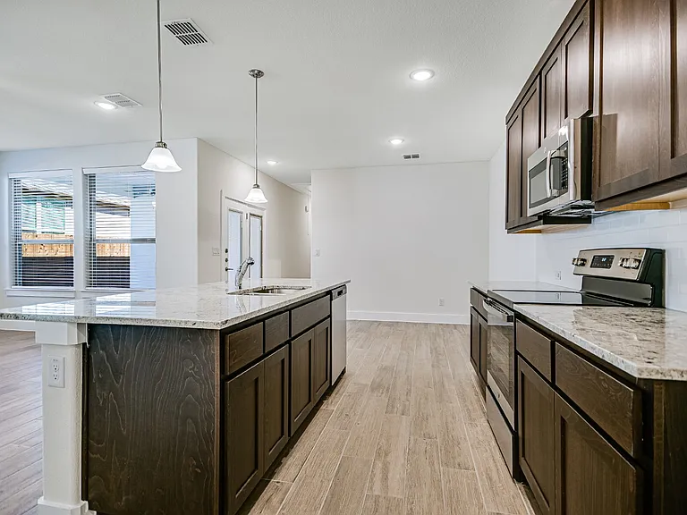 450 Parkline Dr — Photo 7
