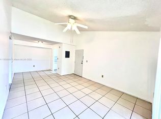 7215 NW 179th St APT 205, Hialeah, FL 33015