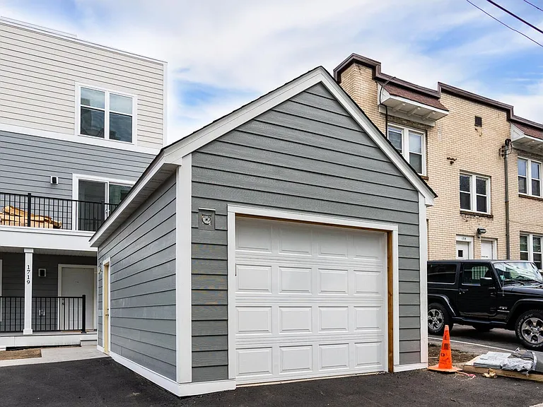 1721 Lagoon Avenue — Photo 21
