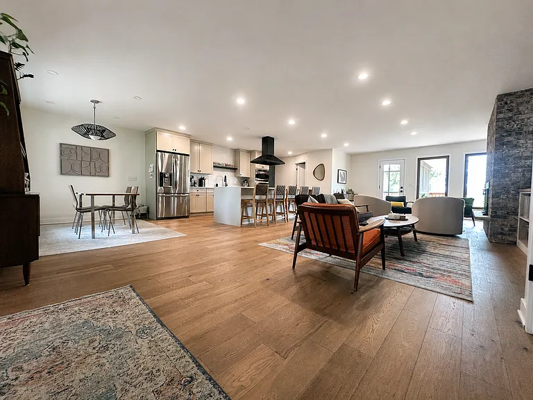 5321 Comanche Way — Photo 4