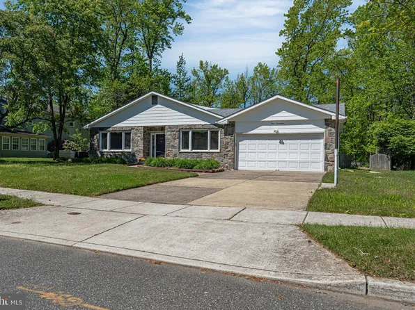 417 Monmouth Dr, Cherry Hill, NJ 08002
