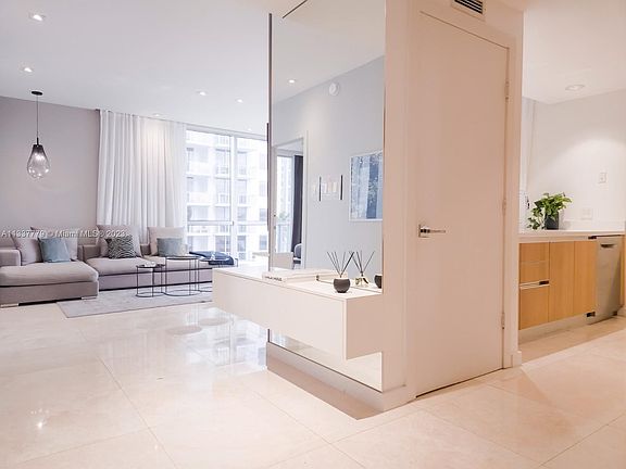5th image of 1060 Brickell Ave APT 1517