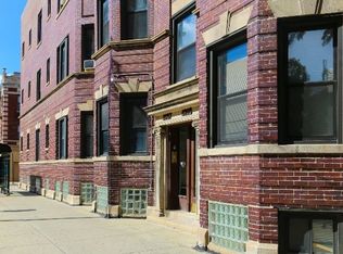 4267 N Broadway St APT 2, Chicago, IL 60613