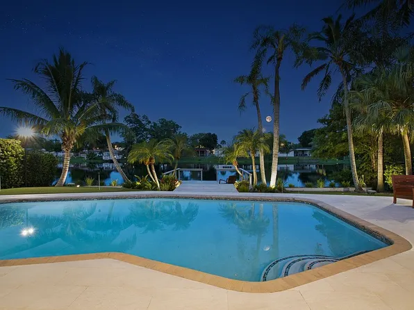 1721 NW 114th Ave, Pembroke Pines, FL 33026