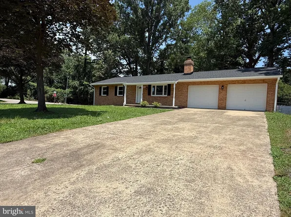 3806 Margay Ct, Alexandria, VA 22309