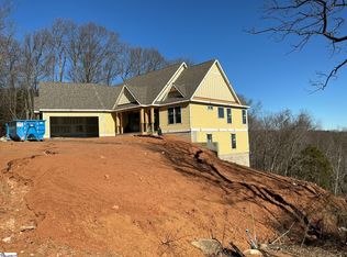 811 Raven Rd, Landrum, SC 29356