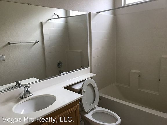5th image of 8048 Earl Grey Ct