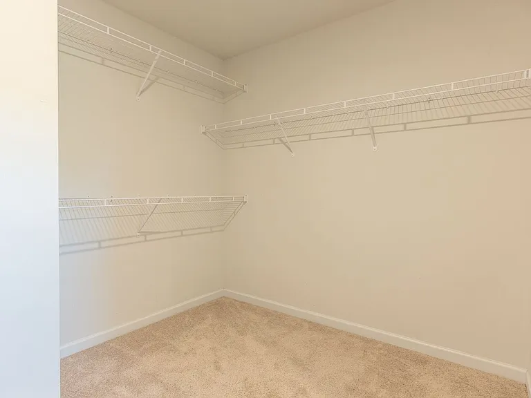 1020 Point Place Dr — Photo 22