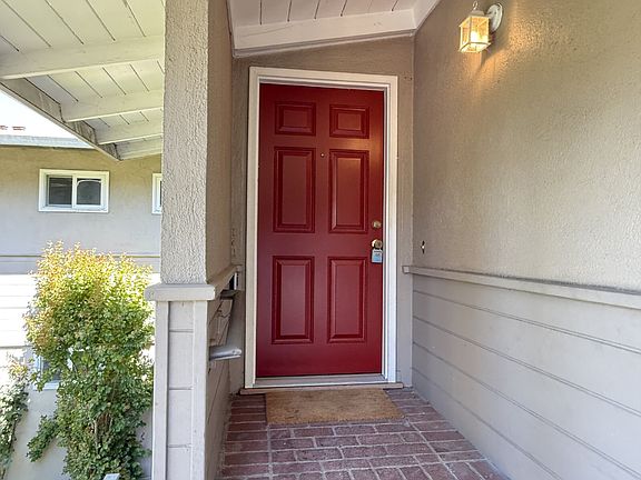 2nd image of 100 Belvedere Dr APT 7