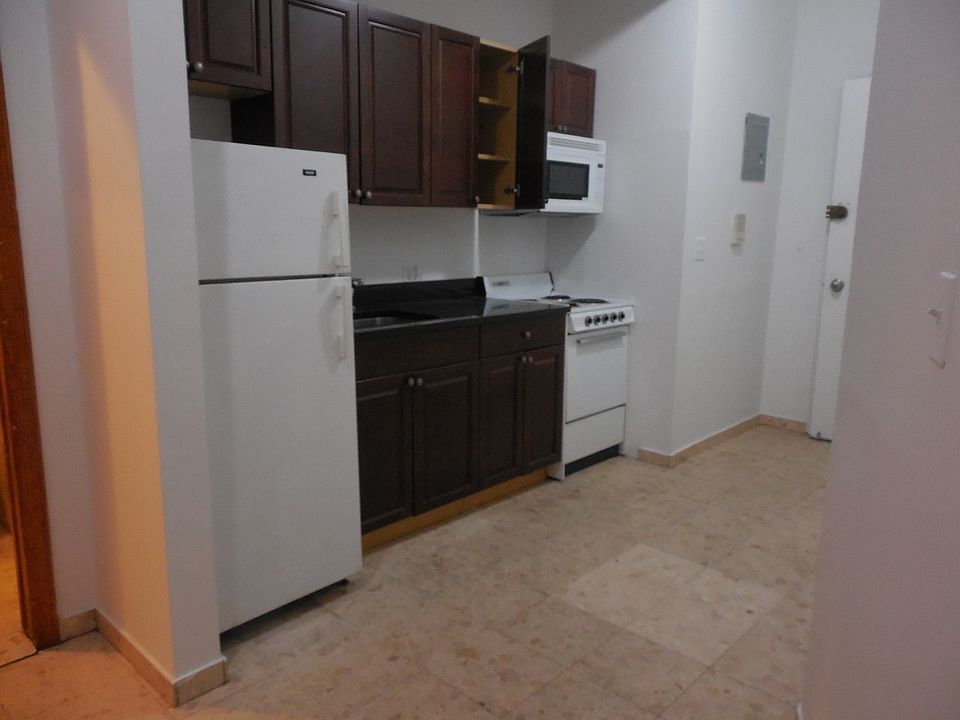 1st image of 1264 Lexington Ave
