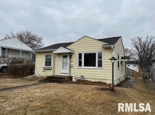 1334 W 36th St, Davenport, IA