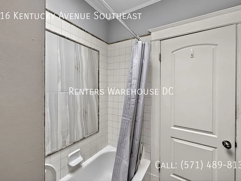 816 Kentucky Ave SE — Photo 29