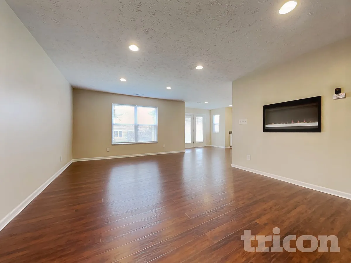 Building Photo - 2522 Swan Sea Dr