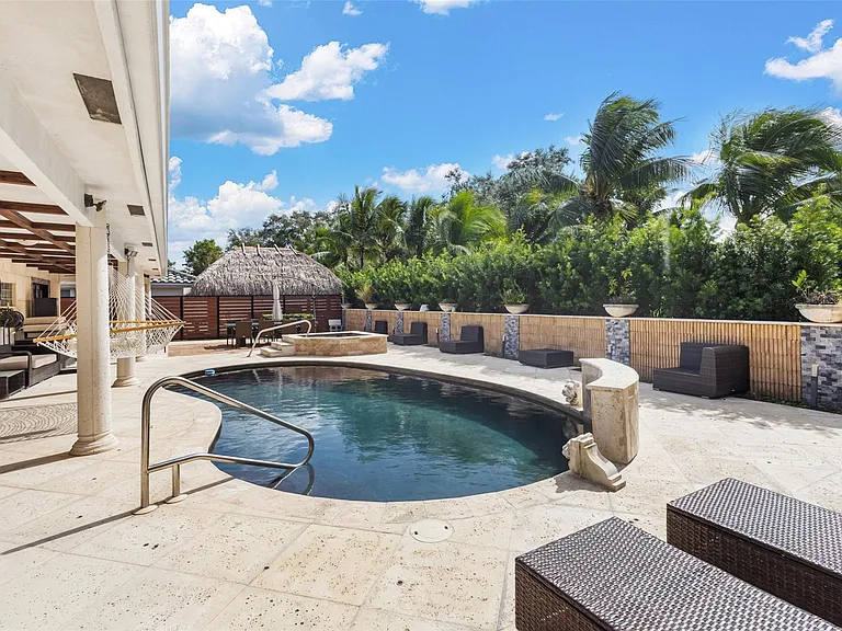 5223 Deerhurst Crescent Cir — Photo 46