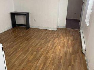 1213 Green St FLOOR 1, Philadelphia, PA