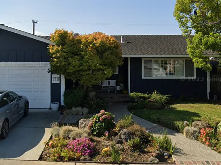 1717 Lake St — Photo 15
