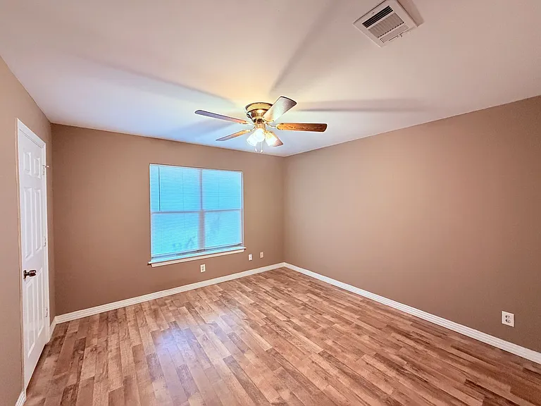 5915 Sunshine Dr — Photo 19