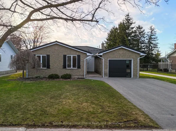 70 Bedford Dr, Stratford, ON N5A 5J5